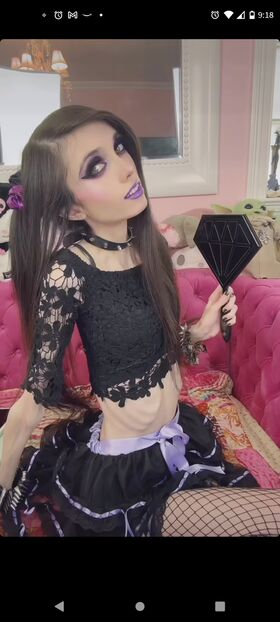 Eugenia Cooney Nude Leaks OnlyFans Photo 13