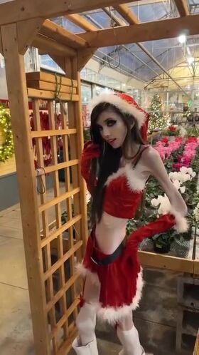 Eugenia Cooney Nude Leaks OnlyFans Photo 24
