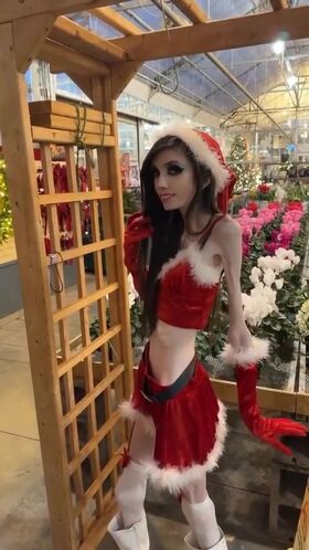 Eugenia Cooney Nude Leaks OnlyFans Photo 26