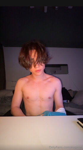 eugxne Nacktes Leaks OnlyFans Foto 28