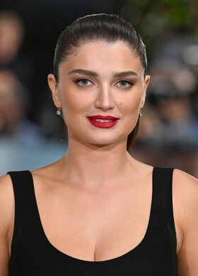 Eve Hewson