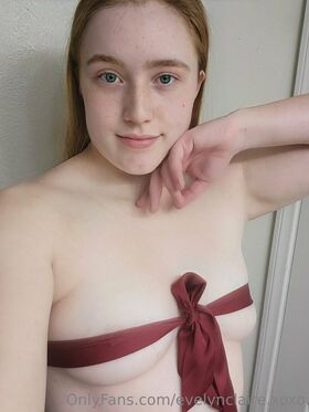 evelynclaire.xoxo Nude Leaks OnlyFans Photo 35