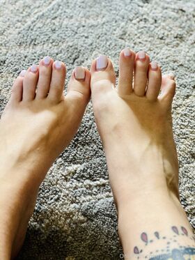 feet-goddezz Nude Leaks OnlyFans Photo 35