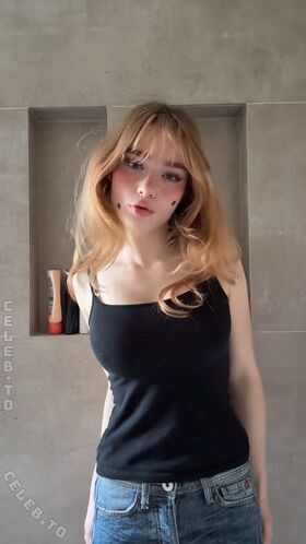 felinenyaa Nude Leaks OnlyFans Photo 58