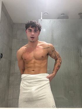 fidtik Foto trapelata OnlyFans nuda 4