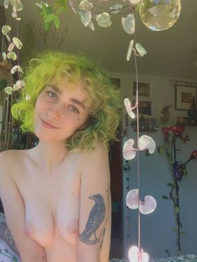 Fiona Sprouts Nude Leaks OnlyFans Photo 24