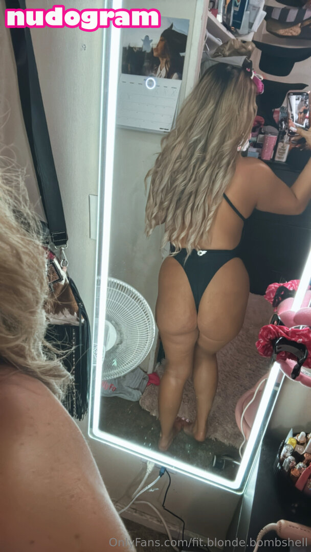 fit.blonde.bombshell