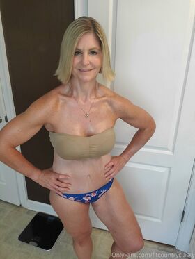 fitcountryclassy Nude Leaks OnlyFans Photo 42