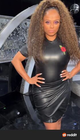 Fleur East Naakte Leaks OnlyFans Foto 53