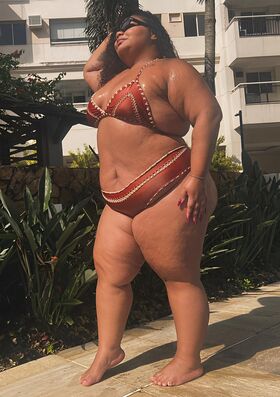 Flora Cruz Nude Leaks OnlyFans Photo 16