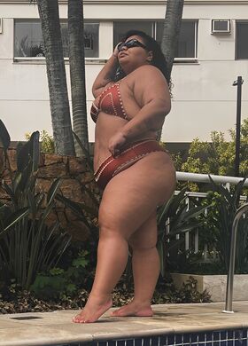 Flora Cruz Nude Leaks OnlyFans Photo 17