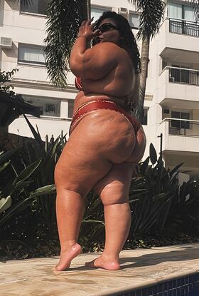 Flora Cruz Nude Leaks OnlyFans Photo 18