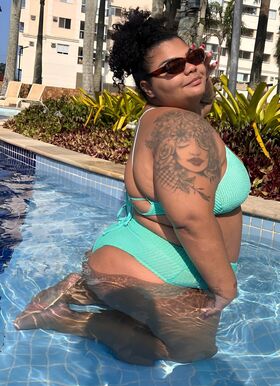 Flora Cruz Nude Leaks OnlyFans Photo 27