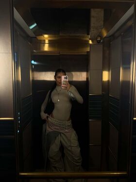 Florence Mueller Fotografie scursă ilegal OnlyFans dezbrăcată 50