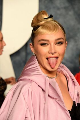 Florence Pugh Nude Leaks OnlyFans Photo 51