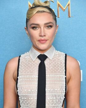 Florence Pugh Nude Leaks OnlyFans Photo 86