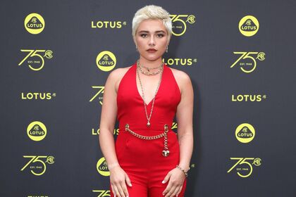 Florence Pugh Nude Leaks OnlyFans Photo 155