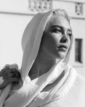 Florence Pugh Nude Leaks OnlyFans Photo 390