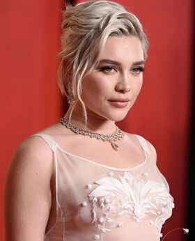Florence Pugh Nude Leaks OnlyFans Photo 541