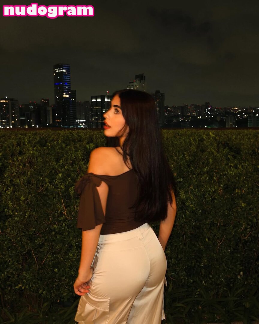 Fluxo Rajah  Heloísa Camargo  fluxo_rajahtv Гола изтичане OnlyFans снимка  74 - Nudogram v2.1