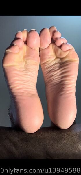 foot-mistress-miss-b Nude Leaks OnlyFans Photo 37