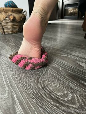 foot-mistress-miss-b Nude Leaks OnlyFans Photo 49