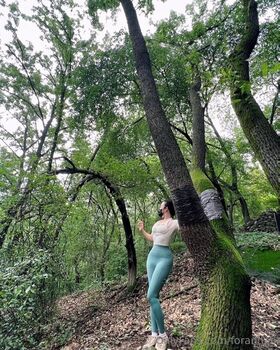 forannaa Fotografie scursă ilegal OnlyFans dezbrăcată 7