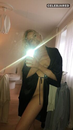 Frederikke Bach Nude Leaks OnlyFans Photo 18