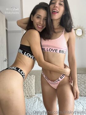 Frisky Twins Nude Leaks OnlyFans Photo 27