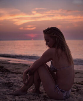 Fununu_ صورة OnlyFans العارية المسربة 3