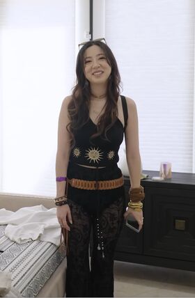 Fuslie Çıplak Sızdırılmış OnlyFans Fotoğrafı 482