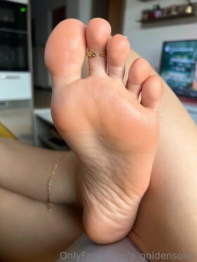 g_goldensoles Nude Leaks OnlyFans Photo 5