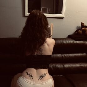 g59adele Procurena gola OnlyFans fotografija 1