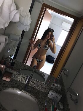 Gabi Amaral Nude Leaks OnlyFans Photo 59