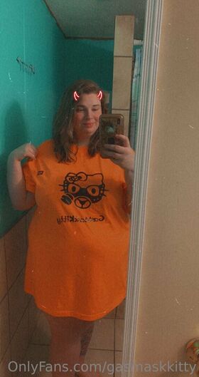 gasmaskkitty
