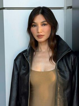Gemma Chan Photo divulguée nue OnlyFans 91
