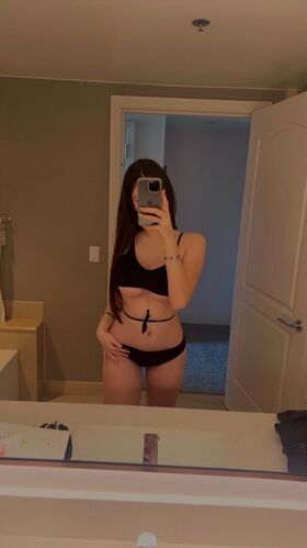 Georgia Bremner Nude Leaks OnlyFans Photo 1