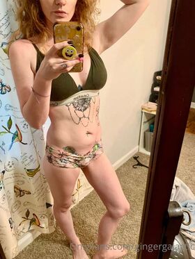 gingergalactic92 Fotografie scursă ilegal OnlyFans dezbrăcată 2