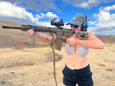 Girls With Guns Nude Leaks OnlyFans Photo 38