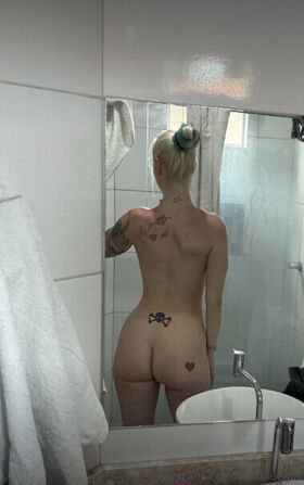 Giulia Henne Nude Leaks OnlyFans Photo 77