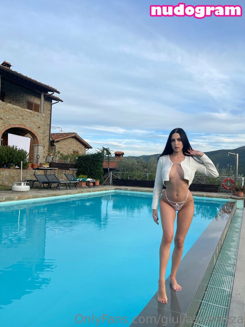 giuliascarozza  therealgiuliascarozza Vuotaneet alastonkuvat OnlyFans-kuva  20 - Nudogram v2.1