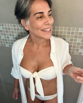 Gloria Pires Nude Leaks OnlyFans Photo 10