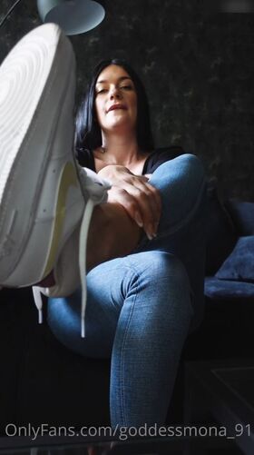 Goddess Mona