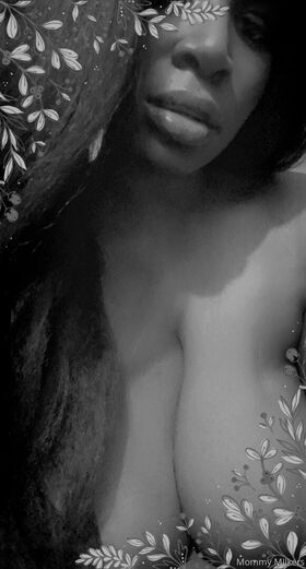 gothicblackfairy Nude Leaks OnlyFans Photo 10