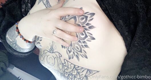 gothicc-bimbo Nude Leaks OnlyFans Photo 49