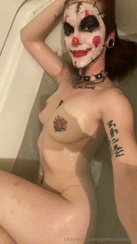 gothicmomma Nude Leaks OnlyFans Photo 7