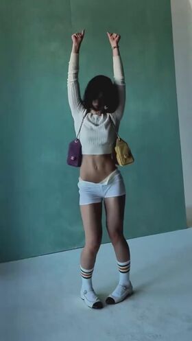 Gracie Abrams Procurena gola OnlyFans fotografija 553