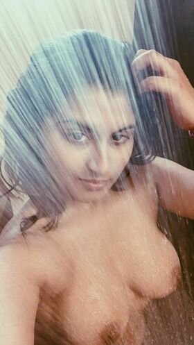 Gunjan Aras Nude Leaks OnlyFans Photo 2