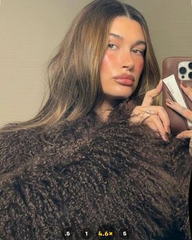 Hailey Baldwin Bieber