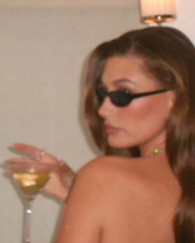 Hailey Baldwin Bieber